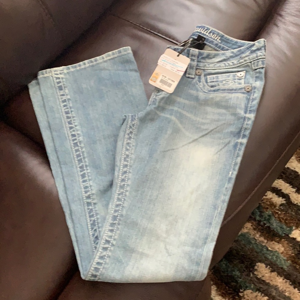 Boot cut jeans